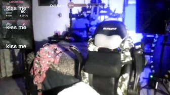 Madisonjayde77 squirter posing on cam