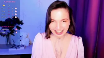 Kindhazelhere_ nude video chat 12/14/2025