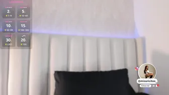 laracurls live on cam (12/14/2025)