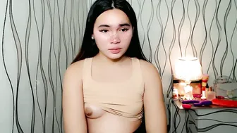 ur_innocent_girlx 12-14-2025