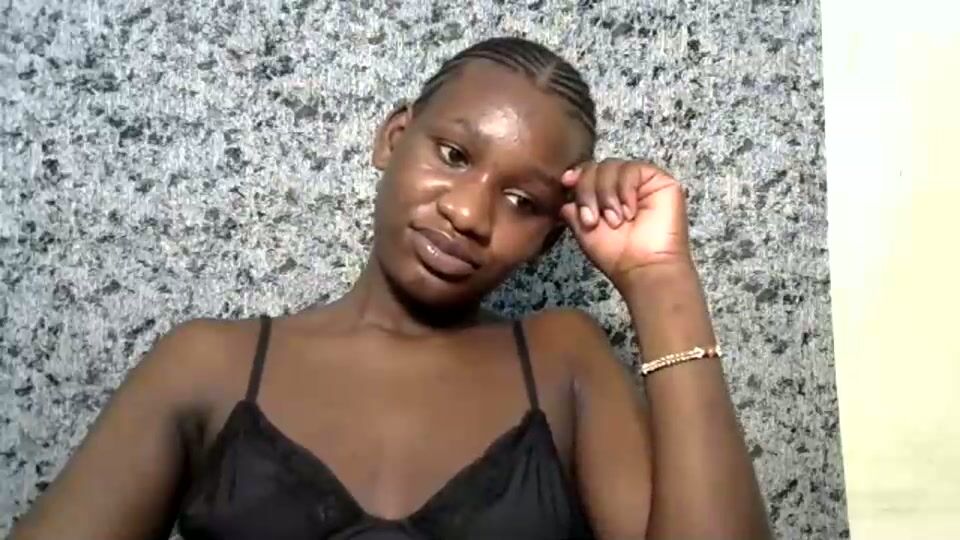 Latina_ebony1 14-Dec-2025