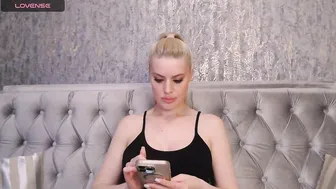 Blondiestarxxx nude cam video - 14-Dec-25