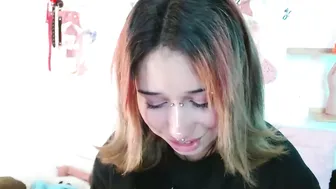 Valerysmith18 porn cam 15-Dec-2025