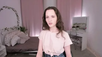 ariadna_s shy hot cam video