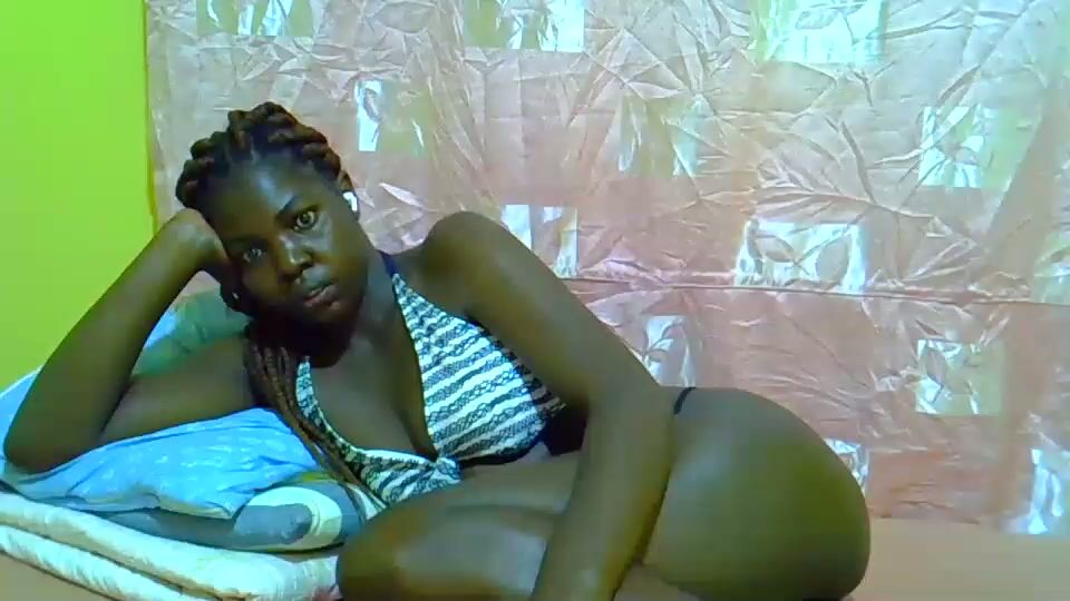 Lorr982567 sex cam chat cam girl