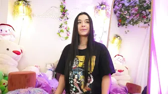 isa_nixon latina - (12-15-2025)