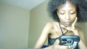 Baddie_bunnie chat porn video 15-Dec-2025