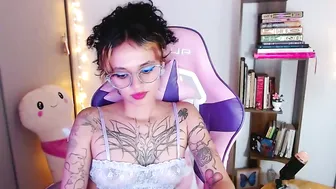 bluee_v recorded nude video 467773
