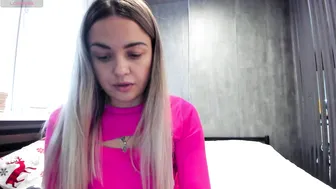 Mia___mur cam show cam girl