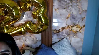 zoey_fox_ 15 December 2025
