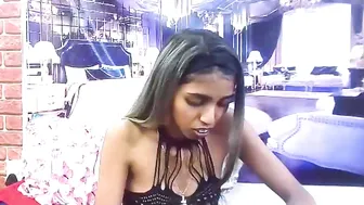 indiansexyslender4u2luv recorded nude video 468156