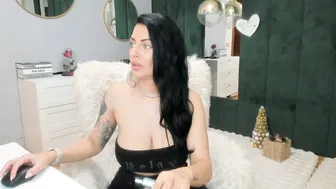 elisabaxter cam sex chat 12-15-2025