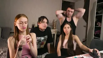 Ihavepaws33 smalltits 12-15-2025
