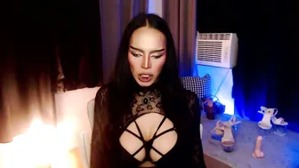mikeyalawi03 recorded nude video 469370