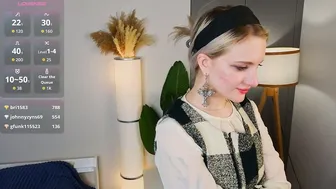 brunaalcorn posing on webcam - (12/15/2025)