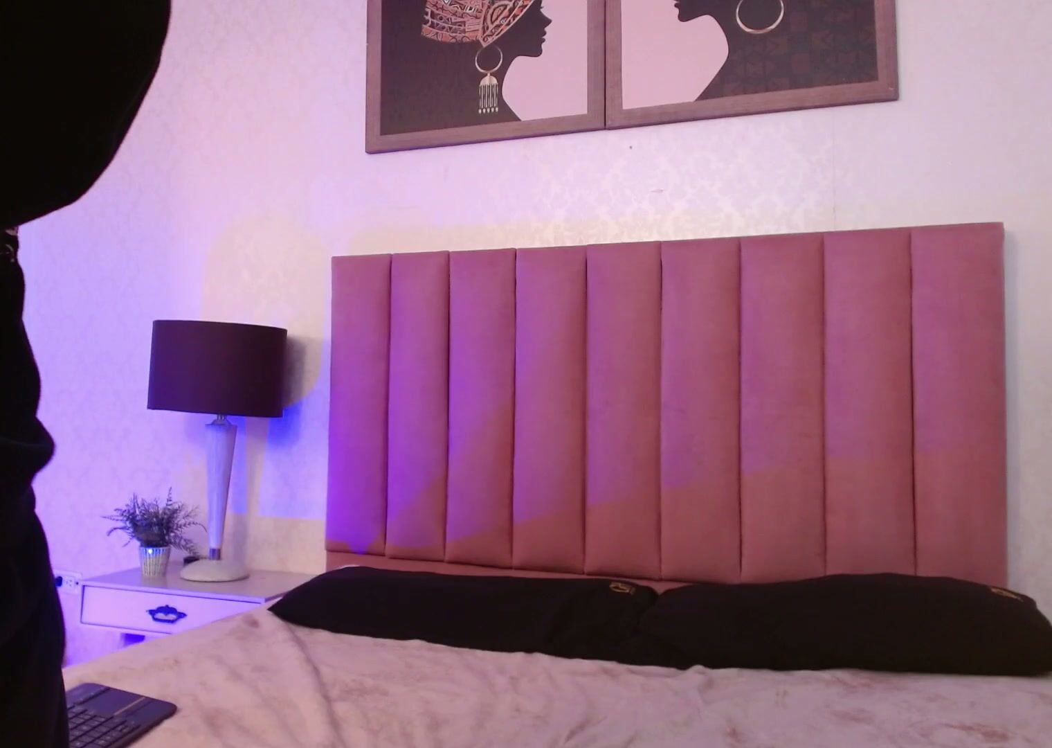 susanwilliams_ saliva - (12-15-2025)