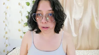 milie_yue206028 recorded nude video 470333