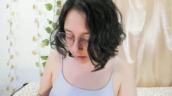 milie_yue206028 recorded nude video 470333