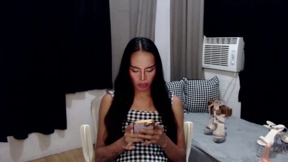 Mikeyalawi03 video cam porn 12-15-2025