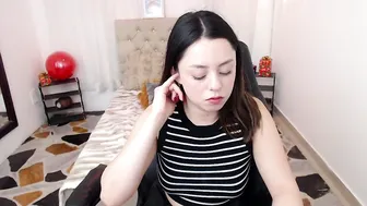 lia_glow webcam video (12/16/2025)