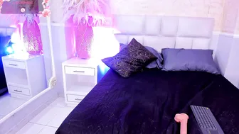 Almalopez_ horny amateur (12-16-2025)