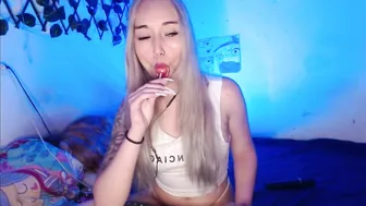 hallie_cam video 16-Dec-25