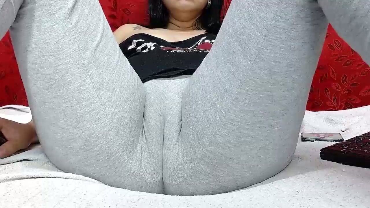 Nicolleowens (12-16-2025) dildo