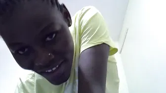 black_berry9 recorded nude video 472044