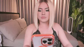 Wildbelladonnats trans porn cam