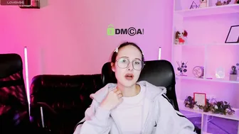 mona_cloud hot webcam porn video 12-16-2025