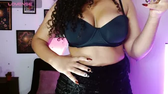 Anakiss1 (12-16-2025)
