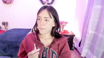 Purple_slut_ porn video chat 16-Dec-2025