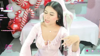 yuli_16_ webcam 12-16-2025