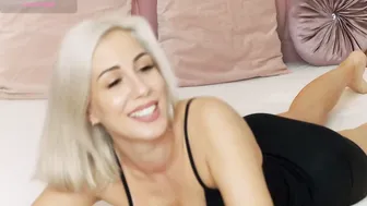 Lanniehot tease naked