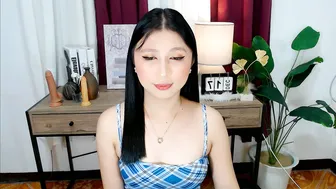 Katetemptress69 smalltits posing on webcam