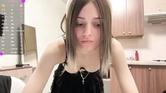 Karensimilton webcam chat 16-Dec-25