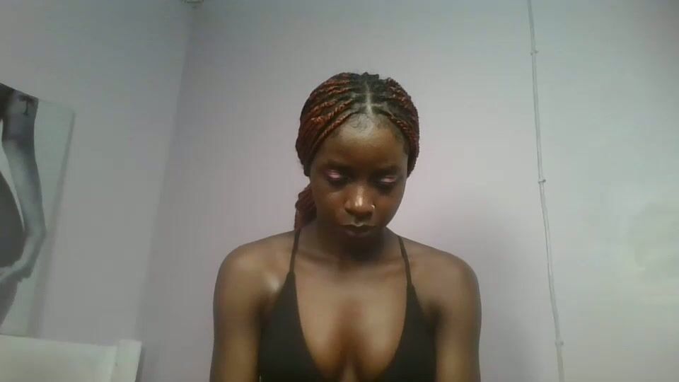 sexykitten200 live cam show 12-16-2025