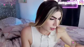 dani_lovet1 on webcam 12/16/2025