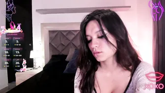 Celestee_rosee ohmibod posing on webcam