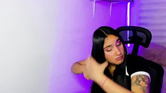 caroline_rodriguez_9 live cam show - 17 December 2025