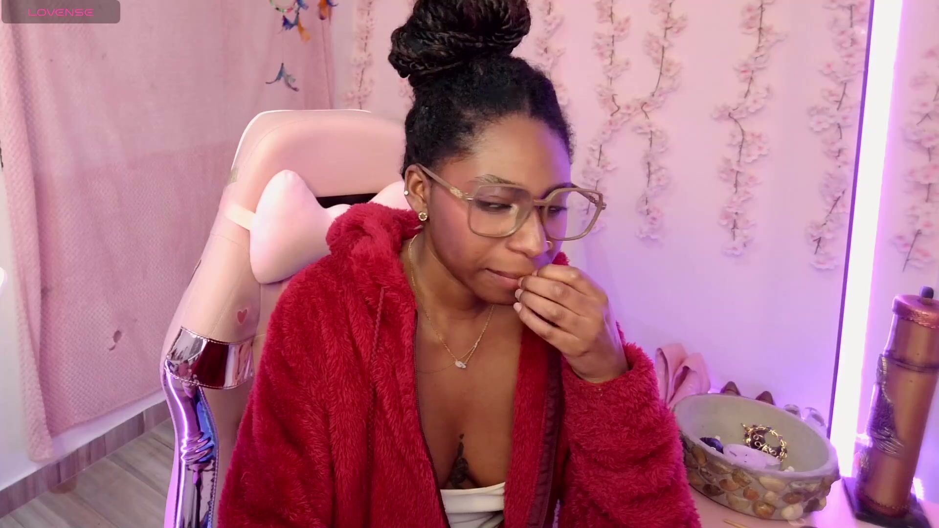 Queen_perla_ 17-Dec-25