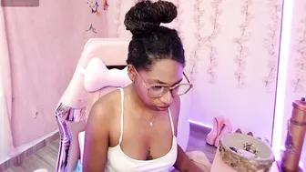 queen_perla_ 12-17-2025