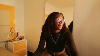 Qeen_black2 xxx video 17-Dec-2025