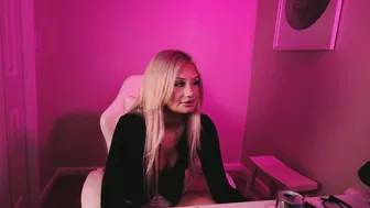 daisyy888 (12/17/2025)