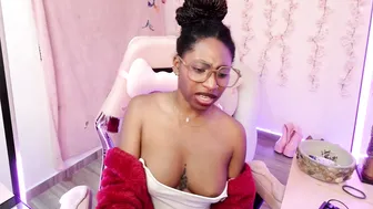 queen_perla_ 12/17/2025