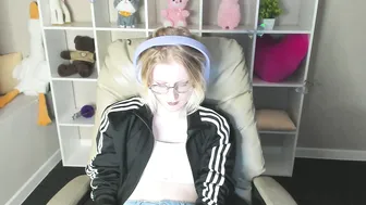 elizabeth_harpper amateur webcam video (12/17/2025)