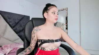 Saskiagrendel cam porn (12-17-2025)
