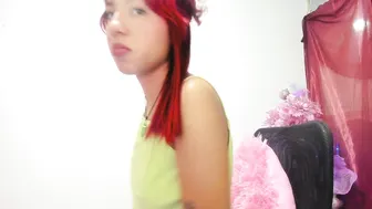 Melissaowenn naked on cam