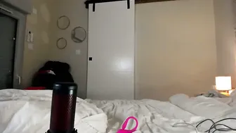 chillwithcamii french - (12/17/2025)