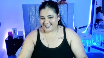 Andreaakinky milf - 12-17-2025